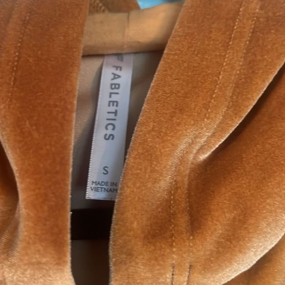 Size small velour hoodie - Picture 4 of 4